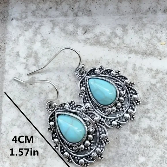 Nwt Drop Turquoise faux Dangle Earrings - Picture 3 of 6